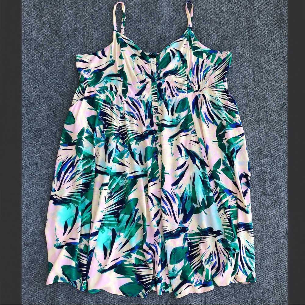 Torrid tropical print midi challis button front dress size 6